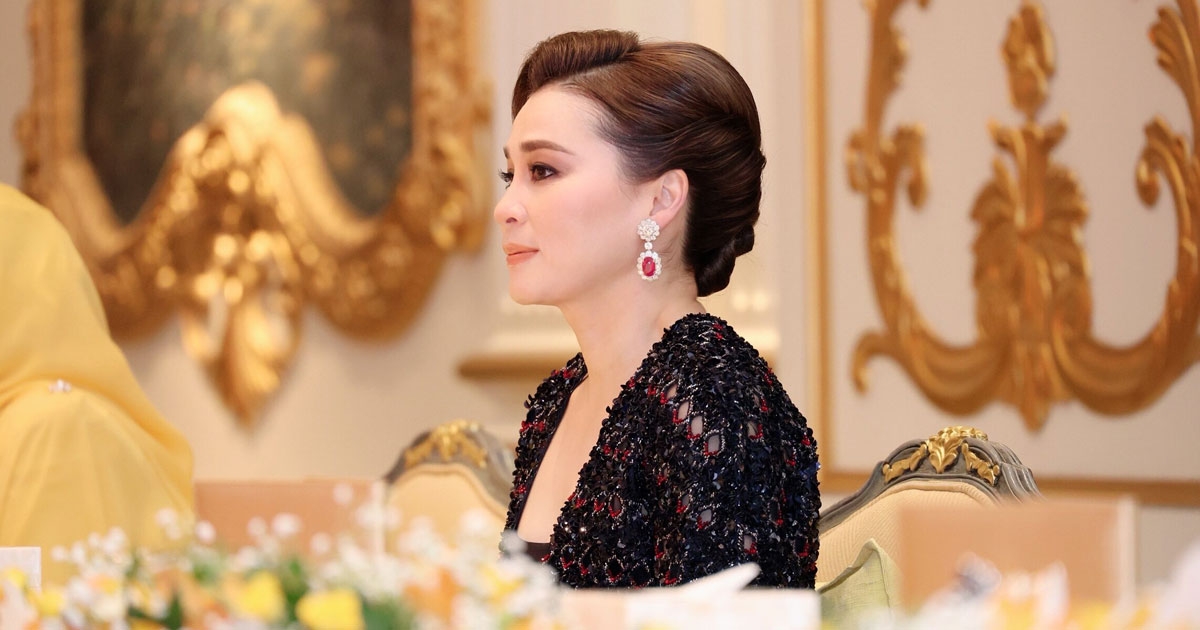 พระราชินี ทรงร่วมงานกาลาดินเนอร์ เทศกาลแฟชั่นอิสลาม กรุงเทพฯ 2024